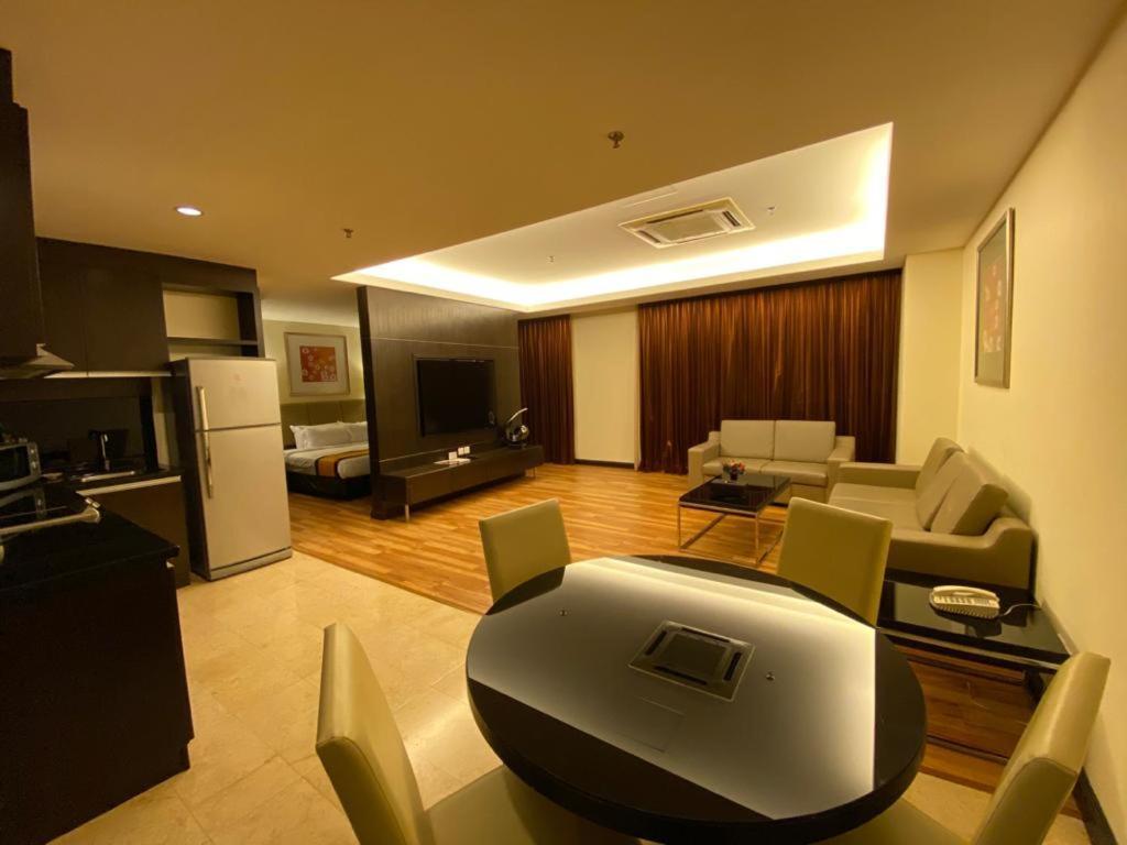 Grand Paragon Hotel Johor Bahru Exterior photo