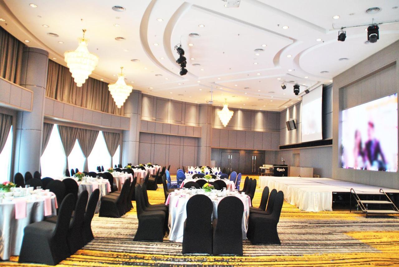Grand Paragon Hotel Johor Bahru Exterior photo